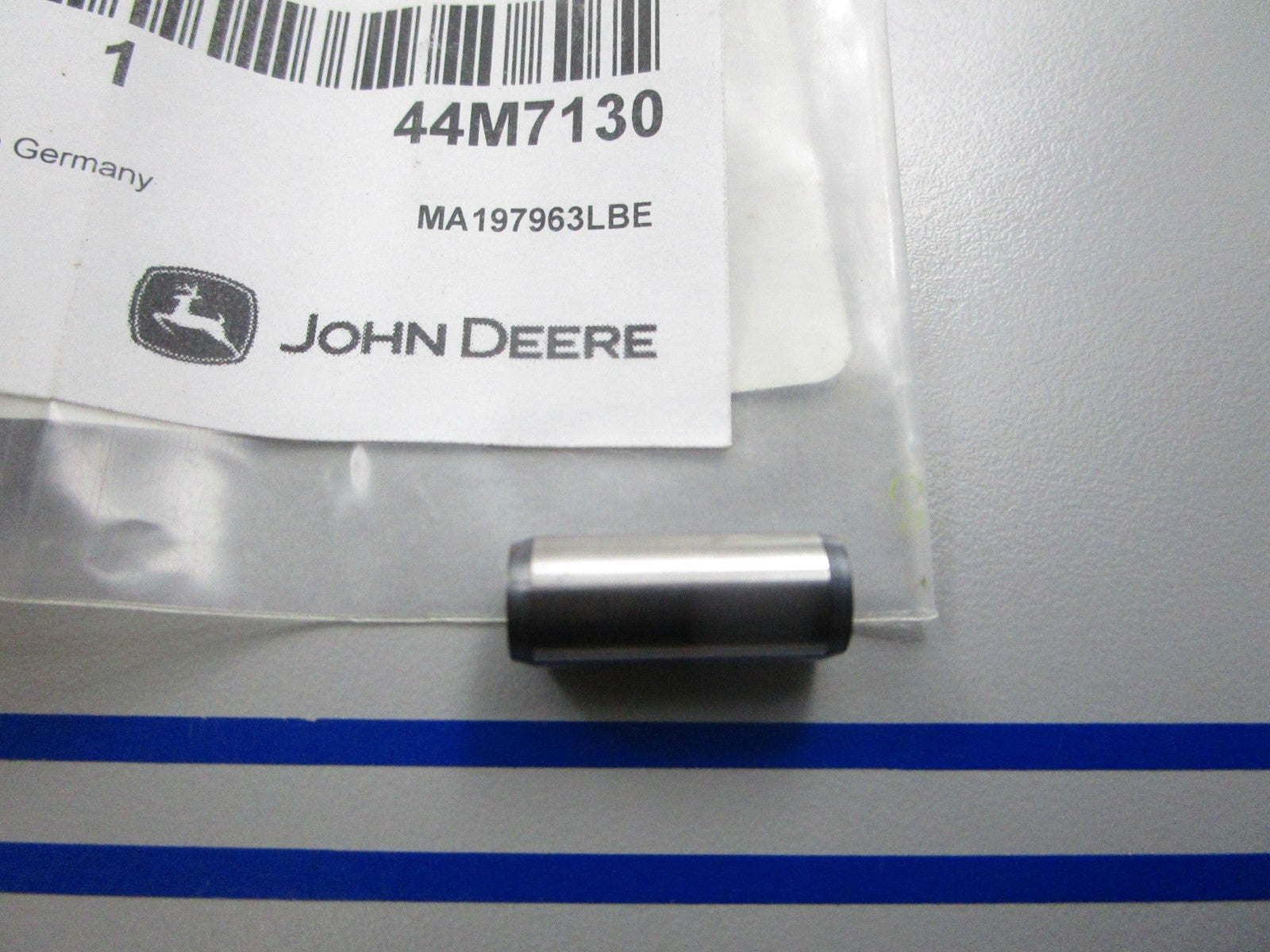 *NEW OEM* 0810 John Deere Dowel Pin 44M7130