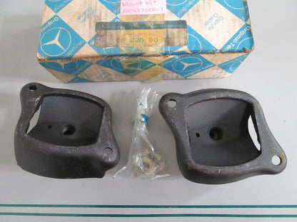NEW OEM A1082200017 Mercedes-Benz Mount Kit 0820