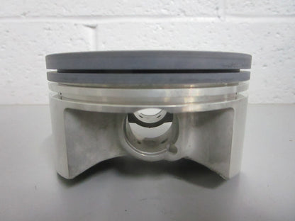 NEW OEM 5PX-11631-00-00 Yamaha Piston 0820