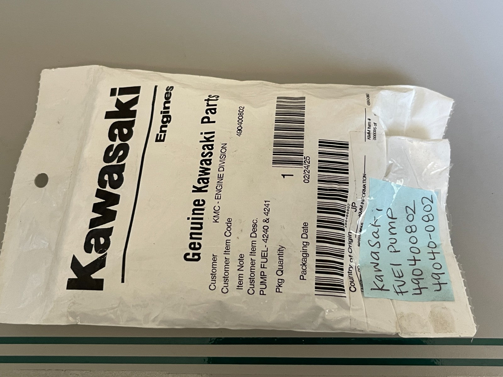 NEW OEM 490400802 49040-0802 Kawasaki Fuel Pump 0810