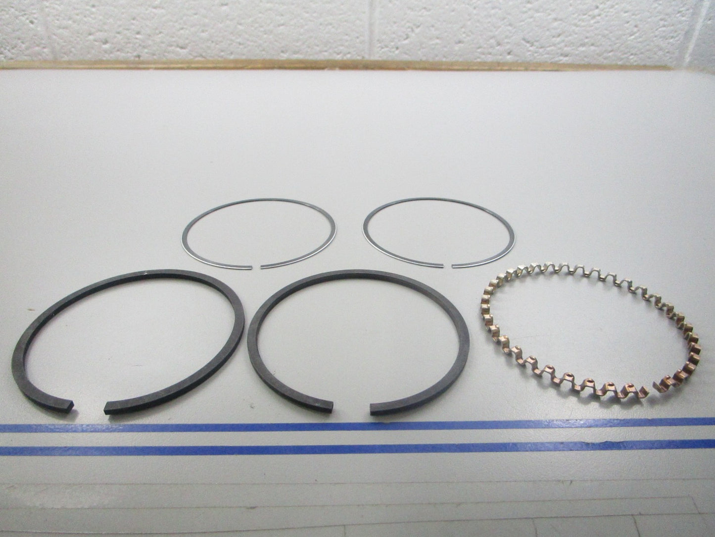 NEW 500-363 Replaces: 33873 Stens Piston Ring Set 0810