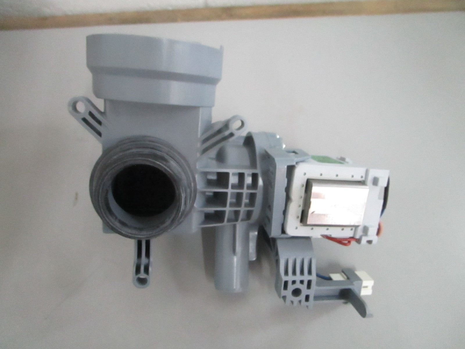 *NEW OEM* 0820 Whirlpool Water Pump W10605427 WPW10605427