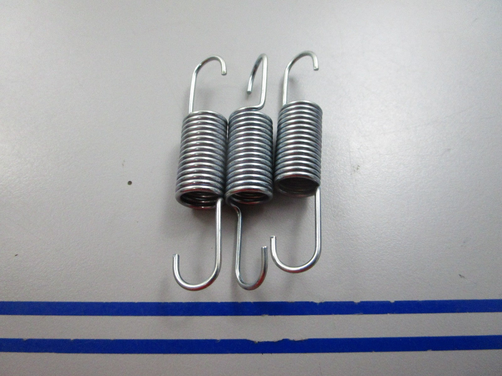 NEW OEM (LOT OF 2) 09443-11010 Suzuki Spring 0810