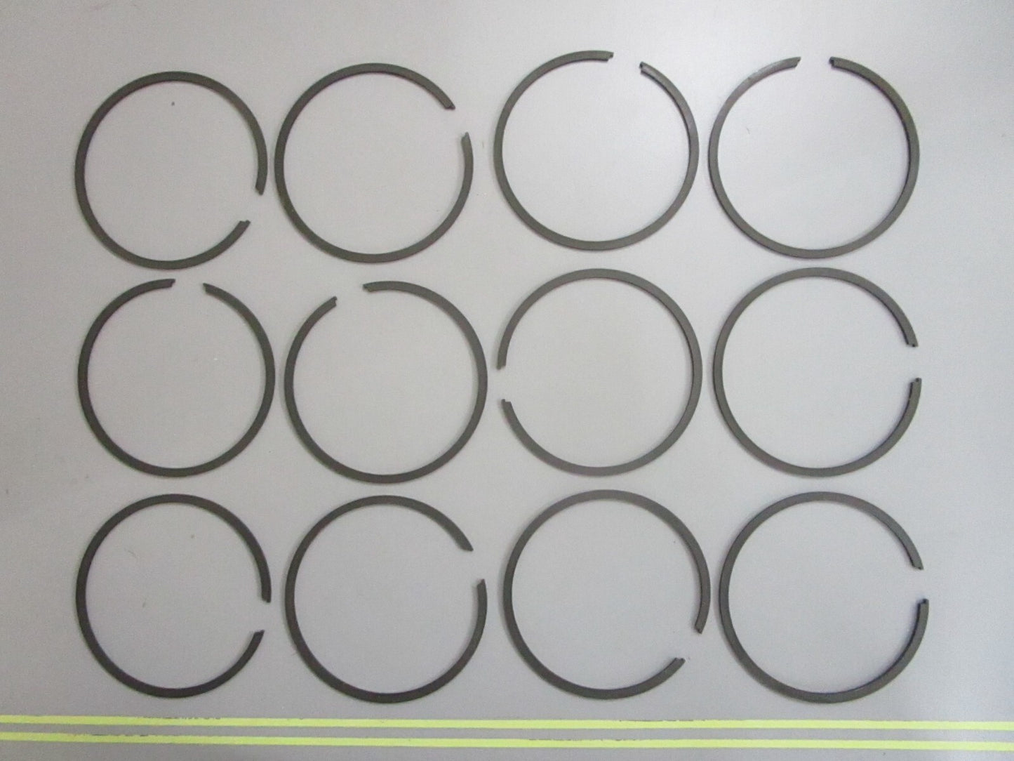 *NEW OEM* 0820 Mercury Quicksilver 12 Piston Ring Set 39-64715A12