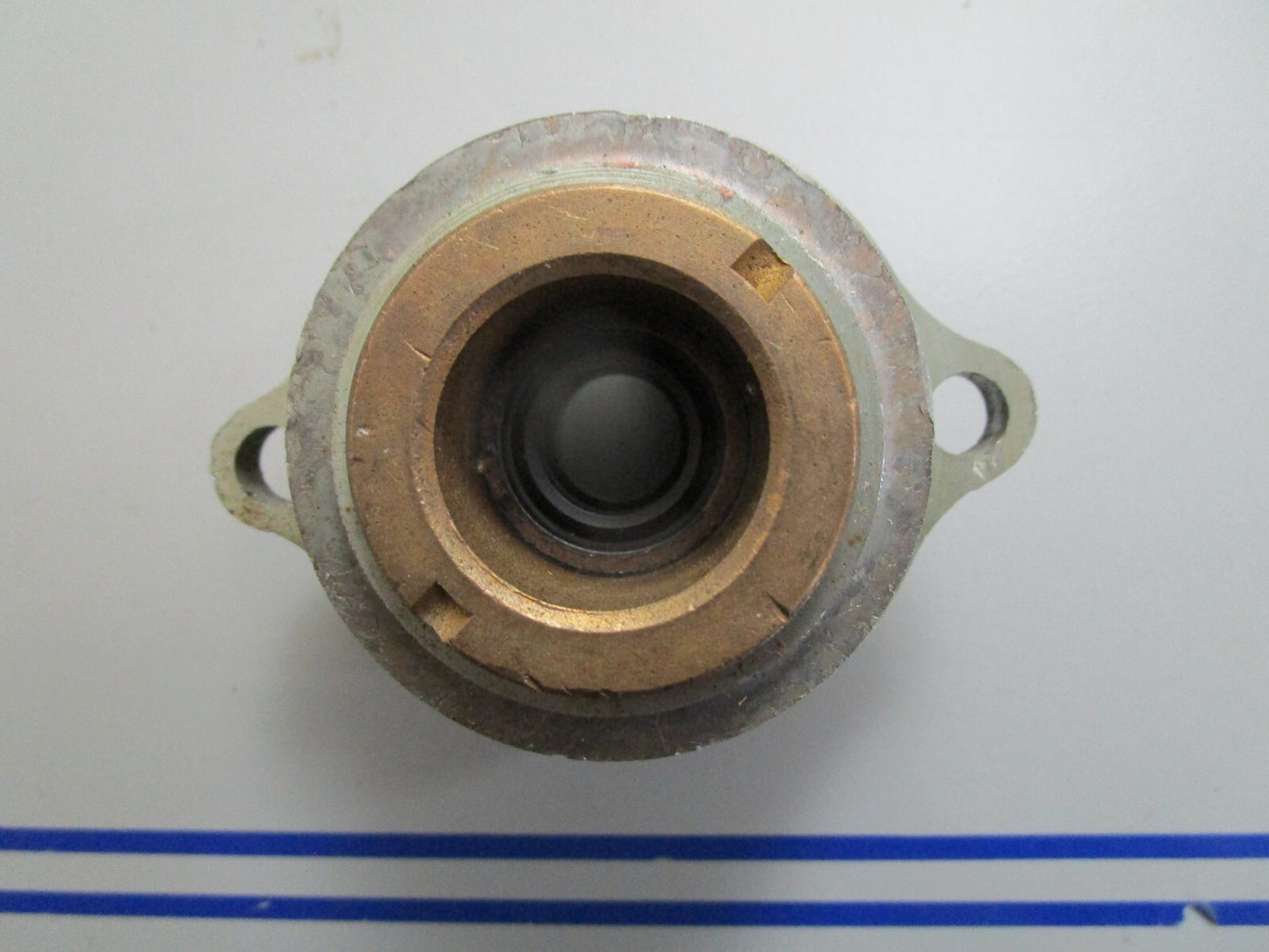 *NEW OEM* 0820 Mercury Force Prop Shaft Cage 2A318298