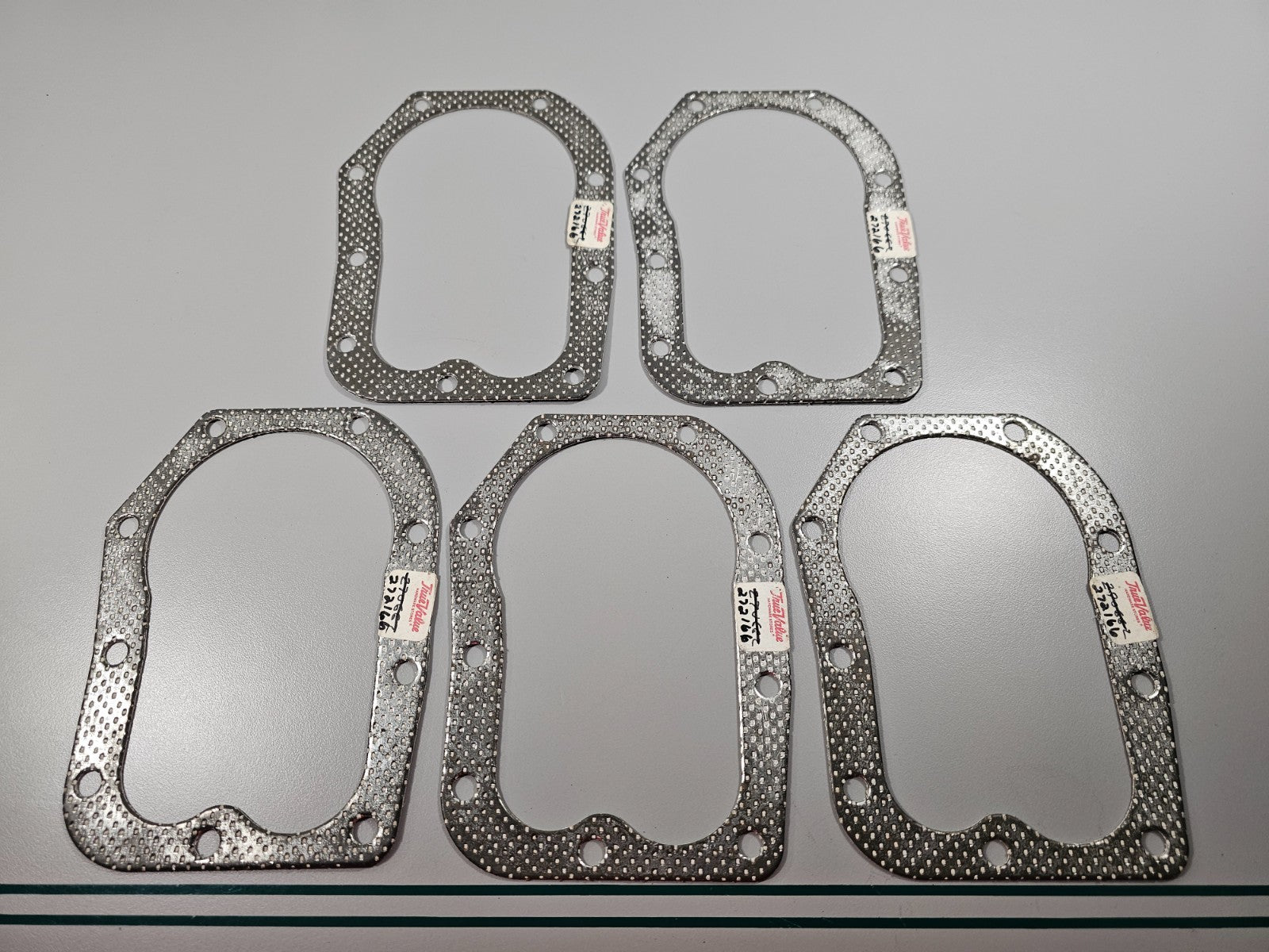 NEW OEM (LOT OF 5) 272166 Briggs & Stratton Gasket 0810