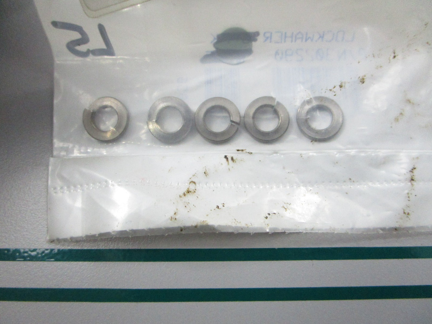 NEW OEM (LOT OF 5) 302290 0302290 OMC Johnson Evinrude Lockwasher 0810