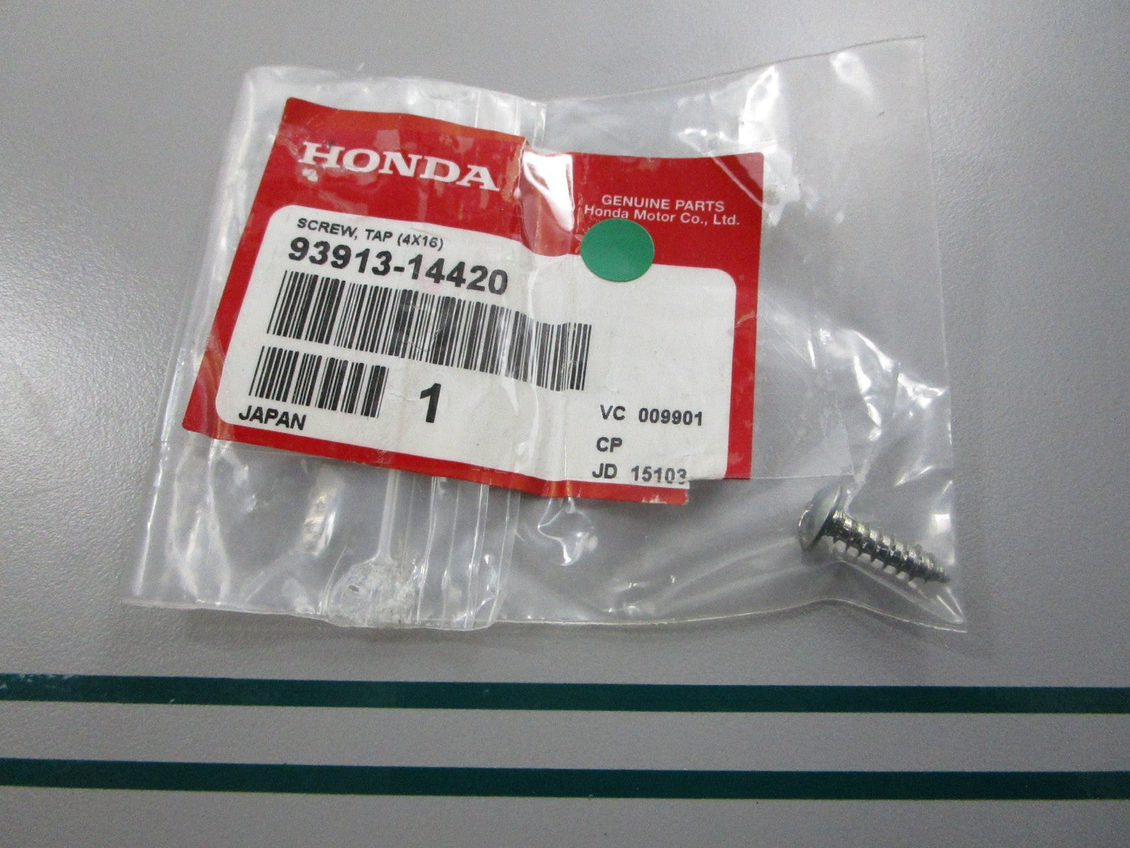 NEW OEM 93913-14420 Honda Tap Screw 0810