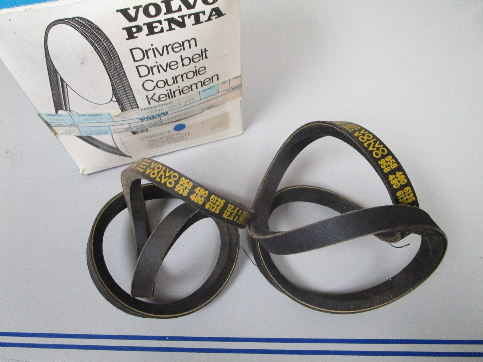 NEW OEM 958525 Volvo Penta Drive Belt Kit 0720