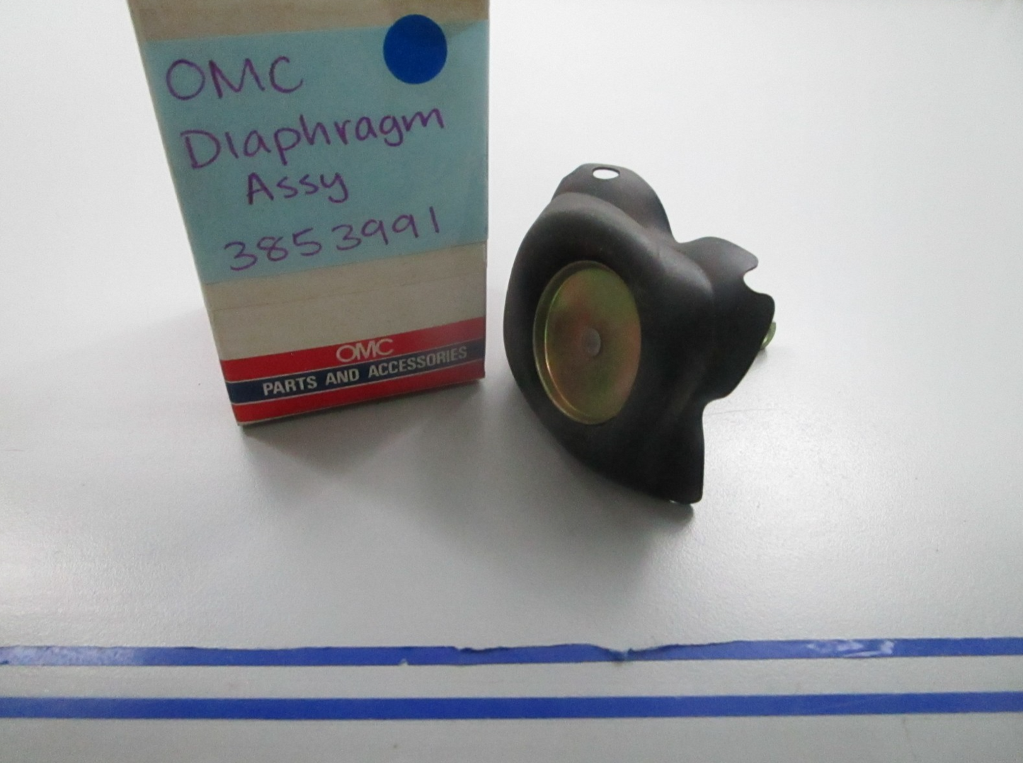 *NEW OEM* 0810 OMC Johnson Evinrude Diaphragm Assembly 3853991