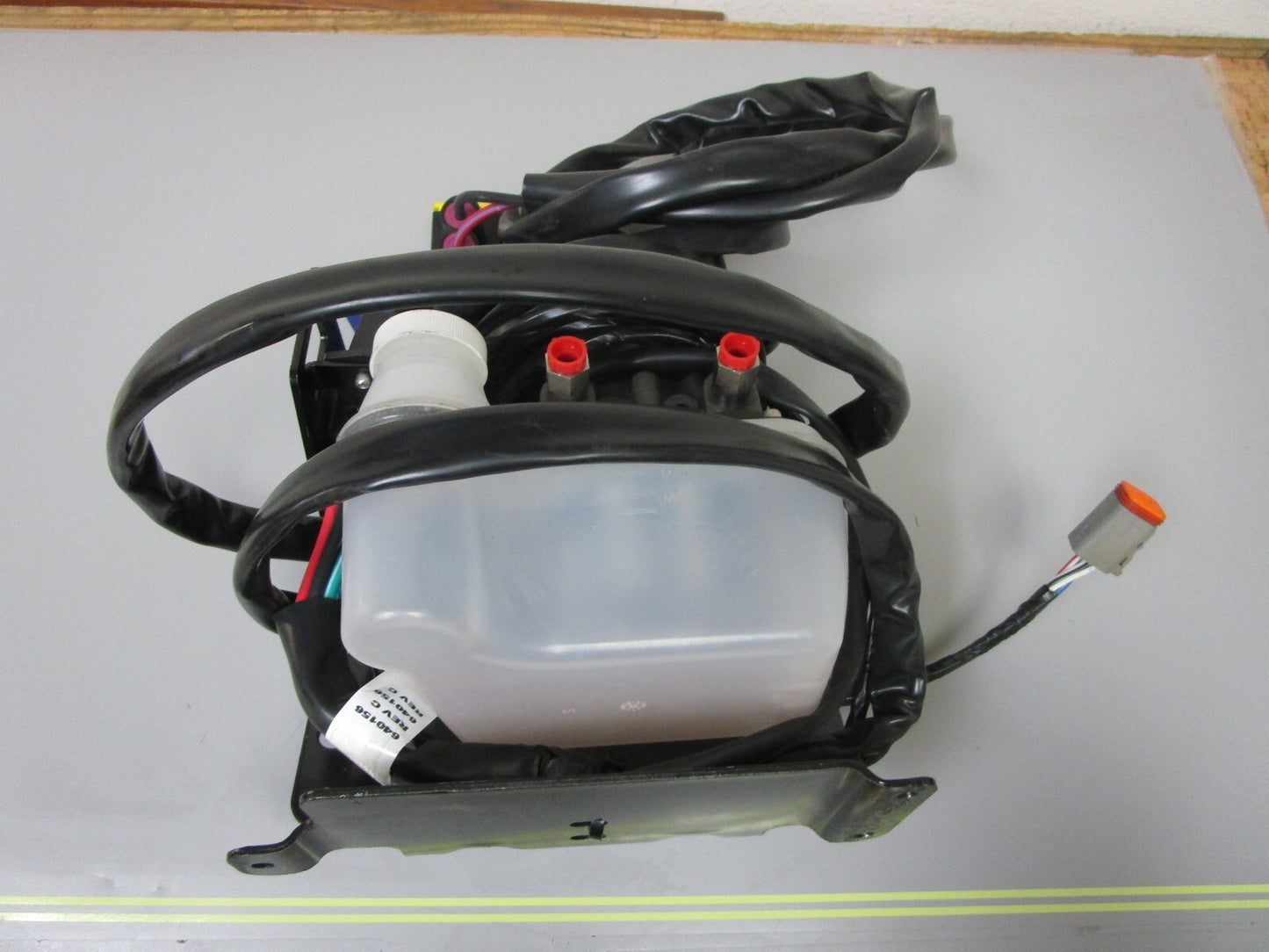 *NEW OEM* 0720 Volvo Penta Trim Pump Assembly 21831047 *1 YEAR WARRANTY*