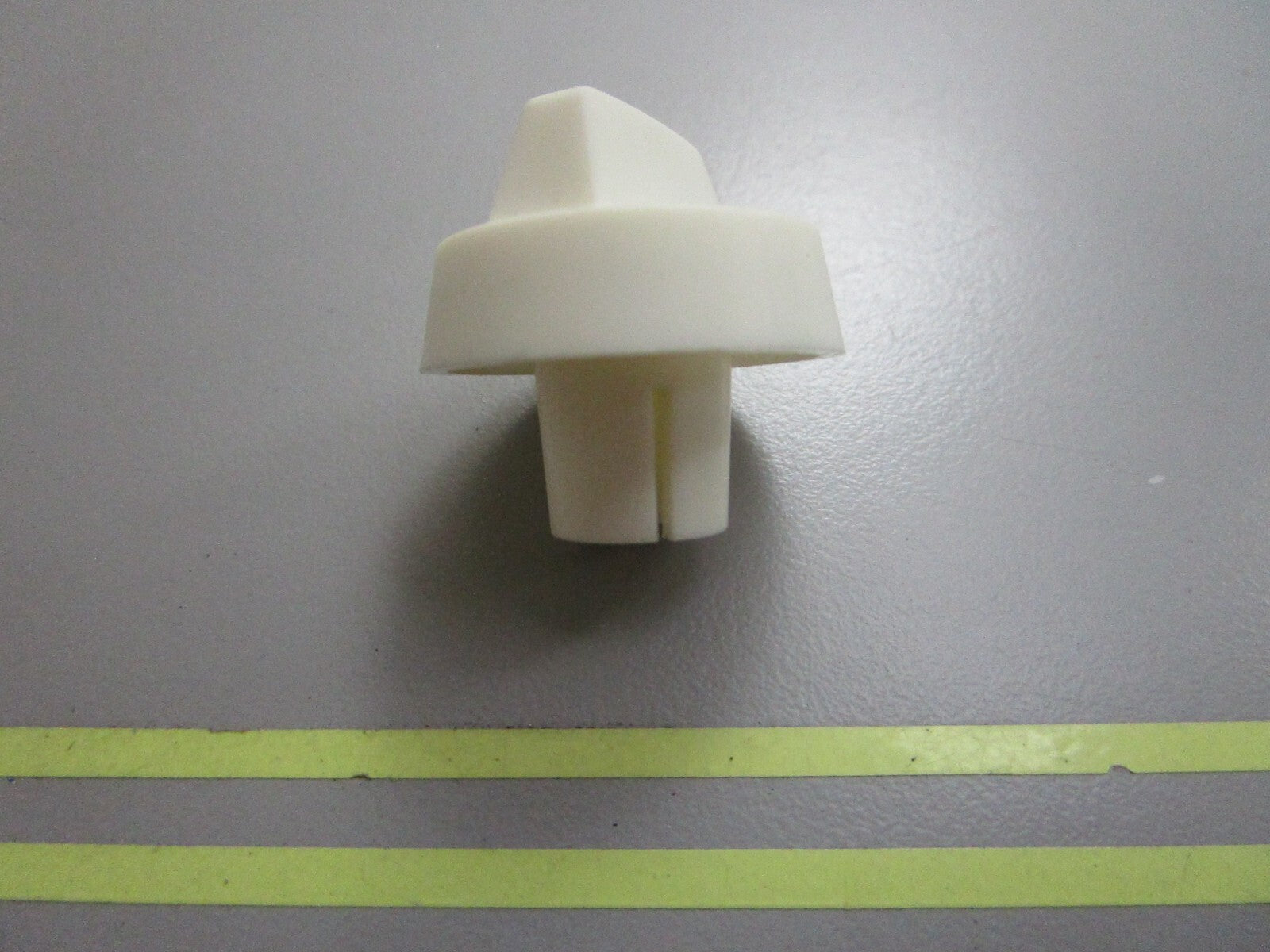 *NEW OEM* 0810 OMC Johnson Evinrude Adjusting Knob 206298 0206298