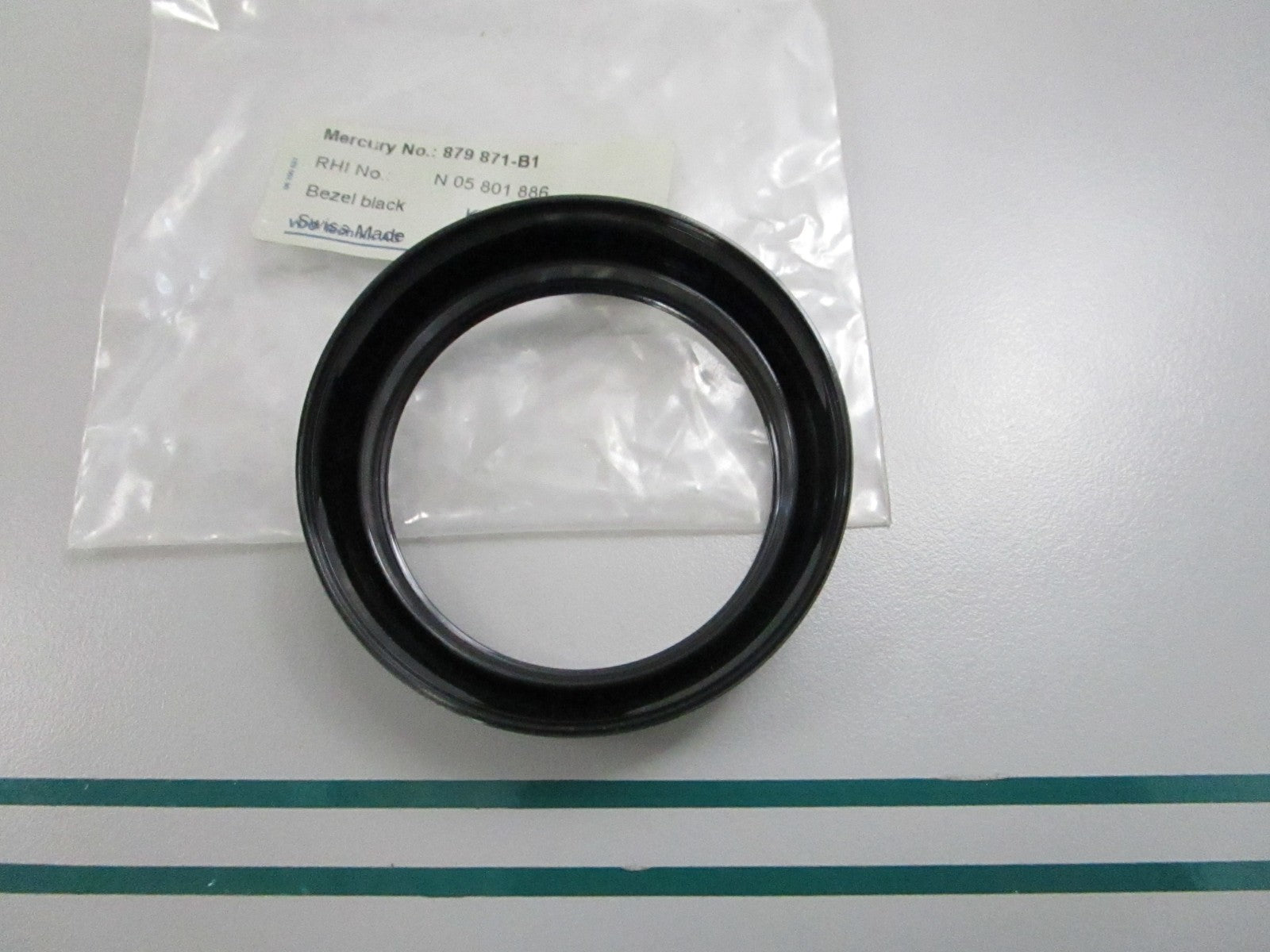 NEW OEM 879871-B1 Mercury Quicksilver Bezel 0810