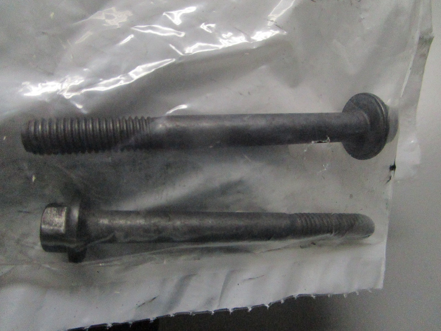 *NEW OEM* (LOT OF 2) 0810 Cummins Flange Head Cap Screw 4377682