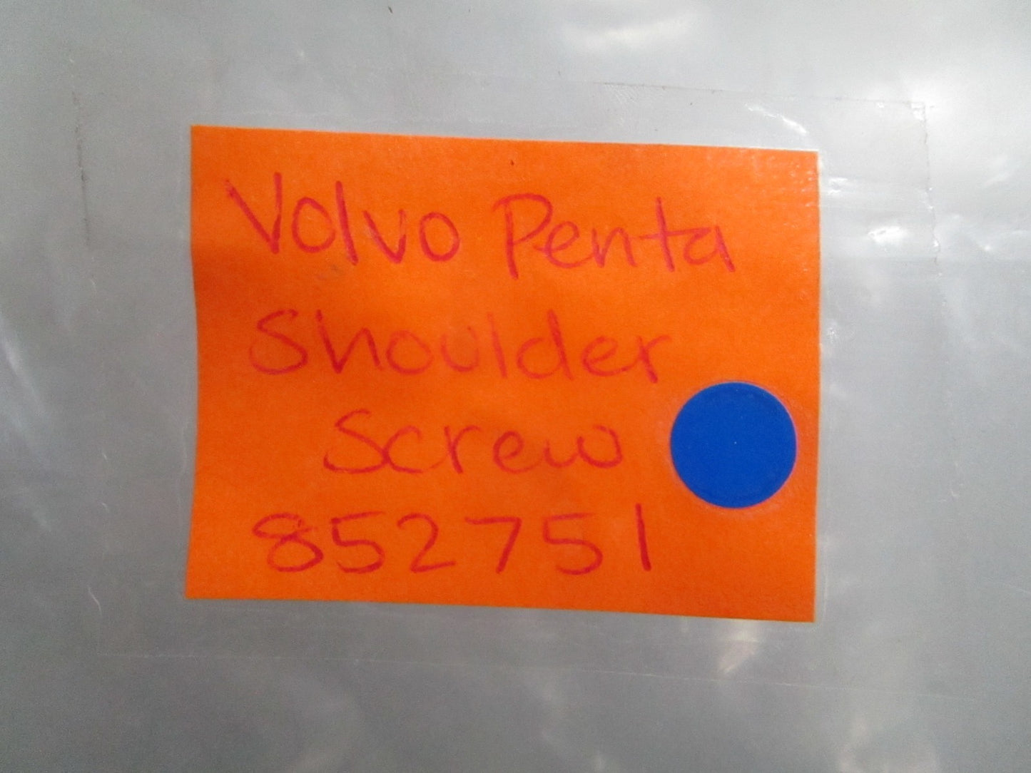 *NEW OEM* 0820 Volvo Penta Shoulder Screw 852751