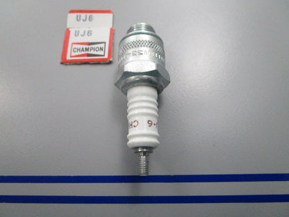 NEW UJ6 Champion Spark Plug 0810