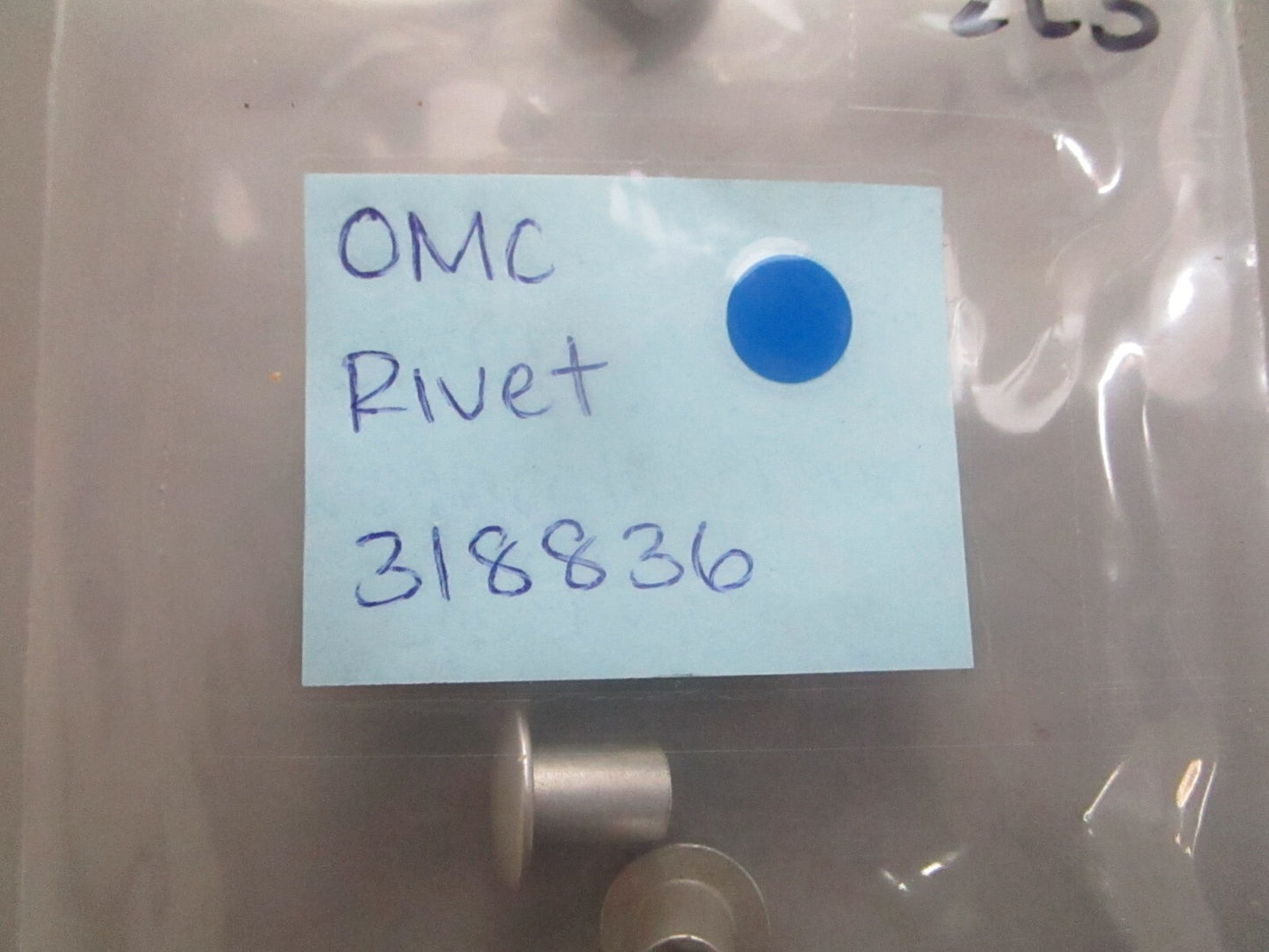 *NEW OEM* (LOT OF 3) 0810 OMC Johnson Evinrude Rivet 318836 0318836
