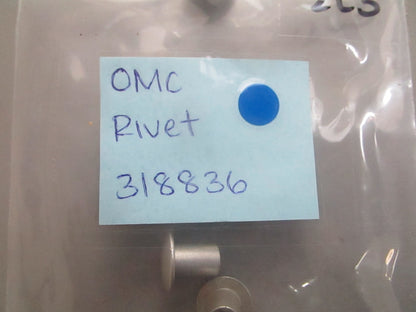 *NEW OEM* (LOT OF 3) 0810 OMC Johnson Evinrude Rivet 318836 0318836