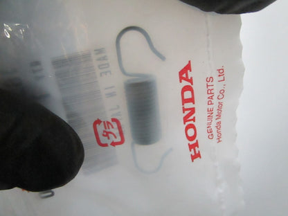 NEW OEM Honda 16576-ZE7-300 Spring 0810