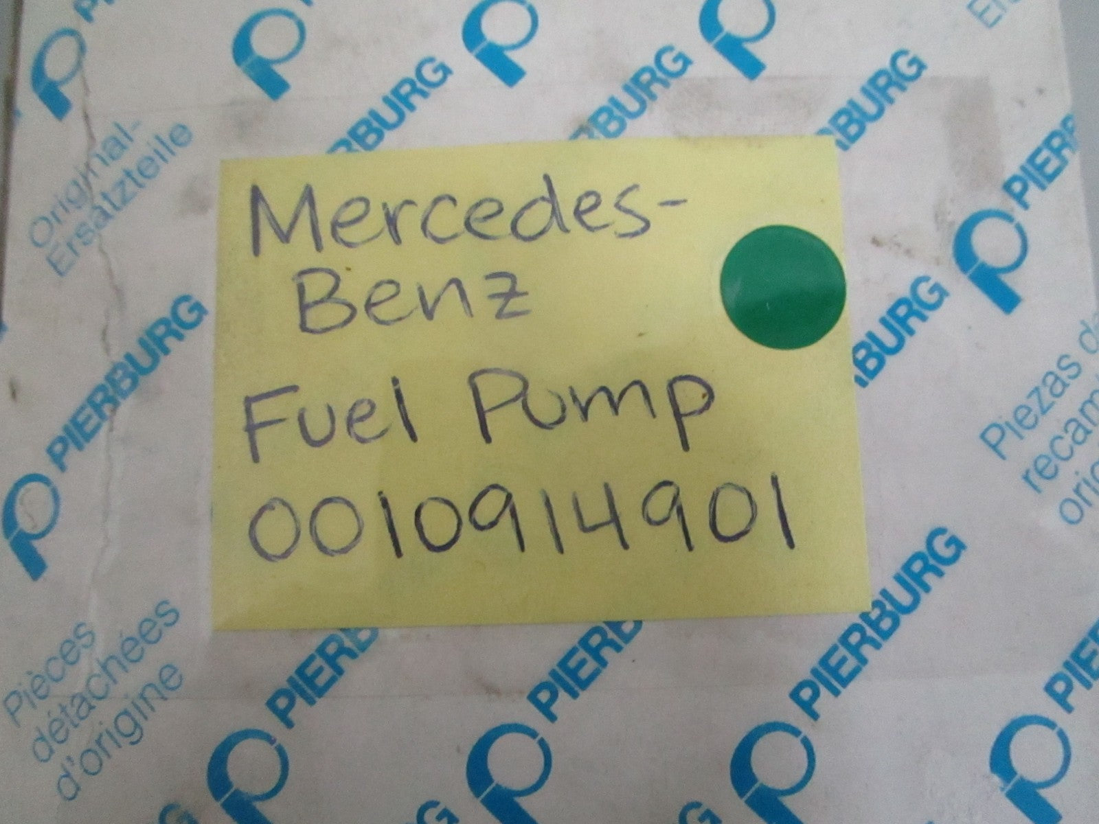 NEW OEM 0010914901 Mercedes-Benz Fuel Pump 0820