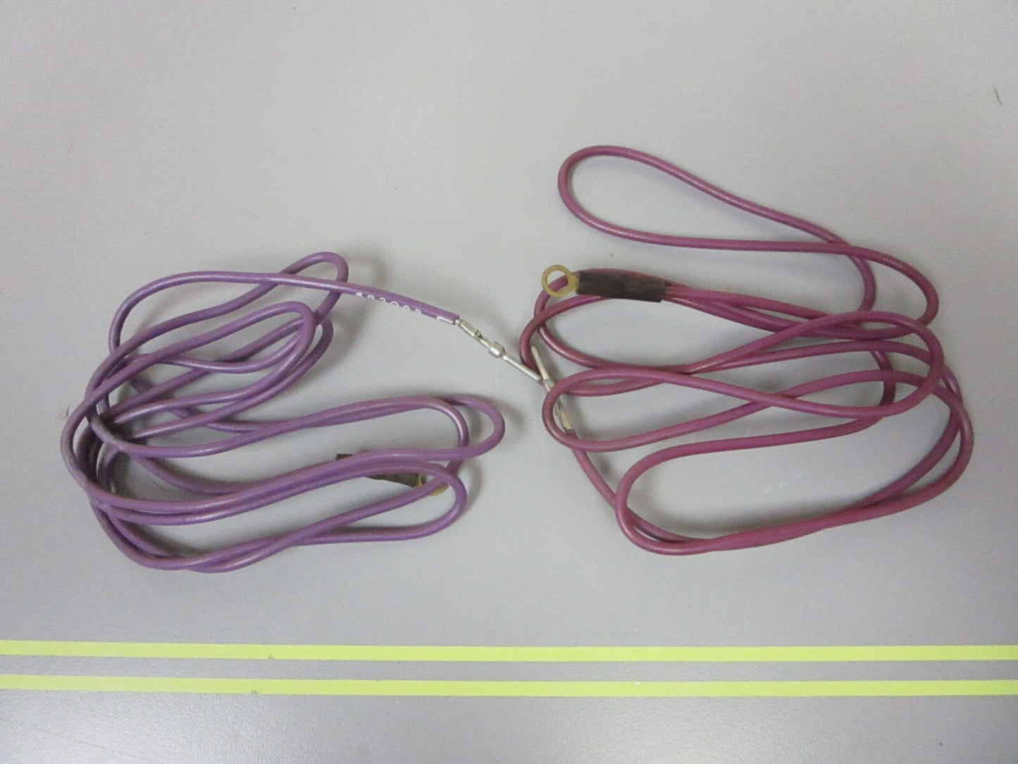 *NEW OEM* (LOT OF 2) 0810 OMC Johnson Evinrude Lead 582093 0582093