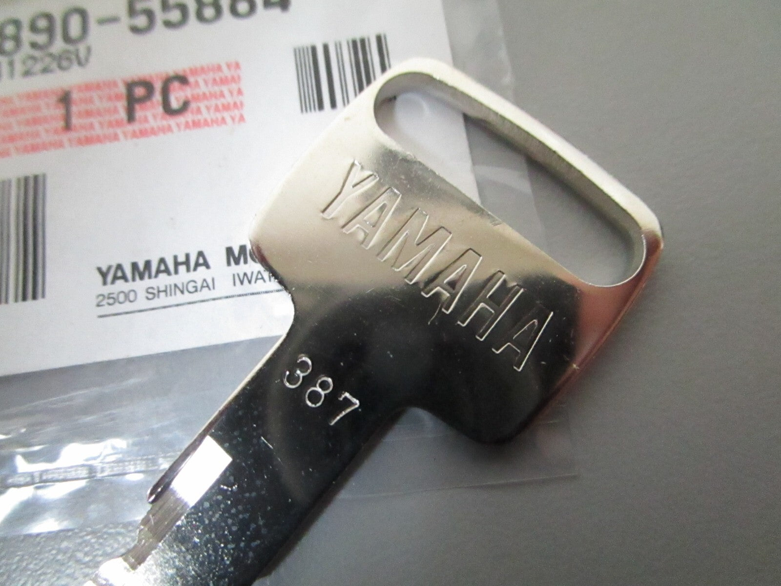 *NEW OEM* 0810 Yamaha 387 Key 90890-55884