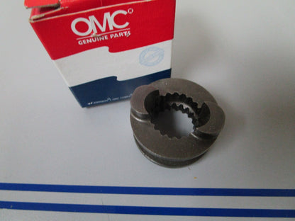NEW OEM 325013 0325013 OMC Johnson Evinrude Clutch Dog 0720