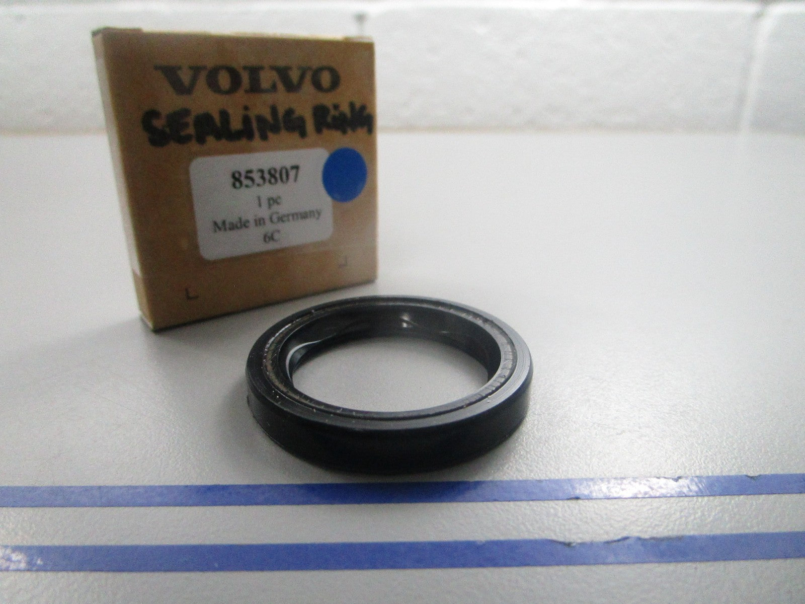 NEW OEM Volvo Penta 853807 Sealing Ring 0810