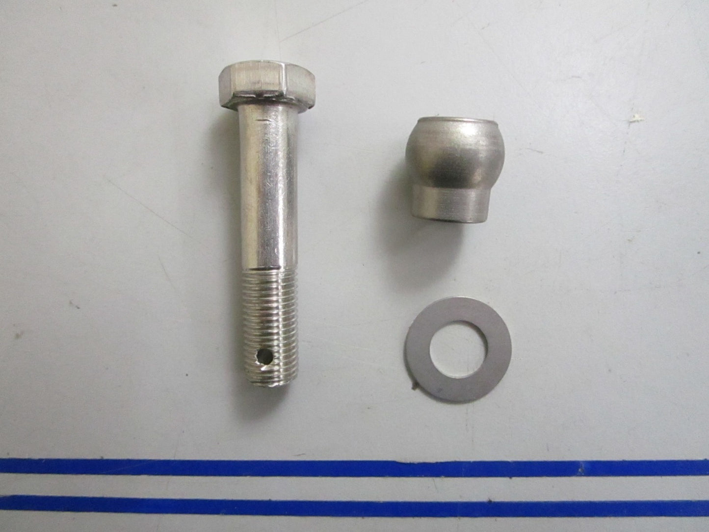 *NEW OEM* 0820 Mercury Quicksilver Bolt Assy 10-87738A1