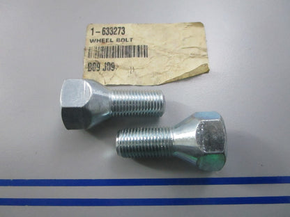 NEW OEM (LOT OF 2) 633273 Toro Wheel Bolt 0810