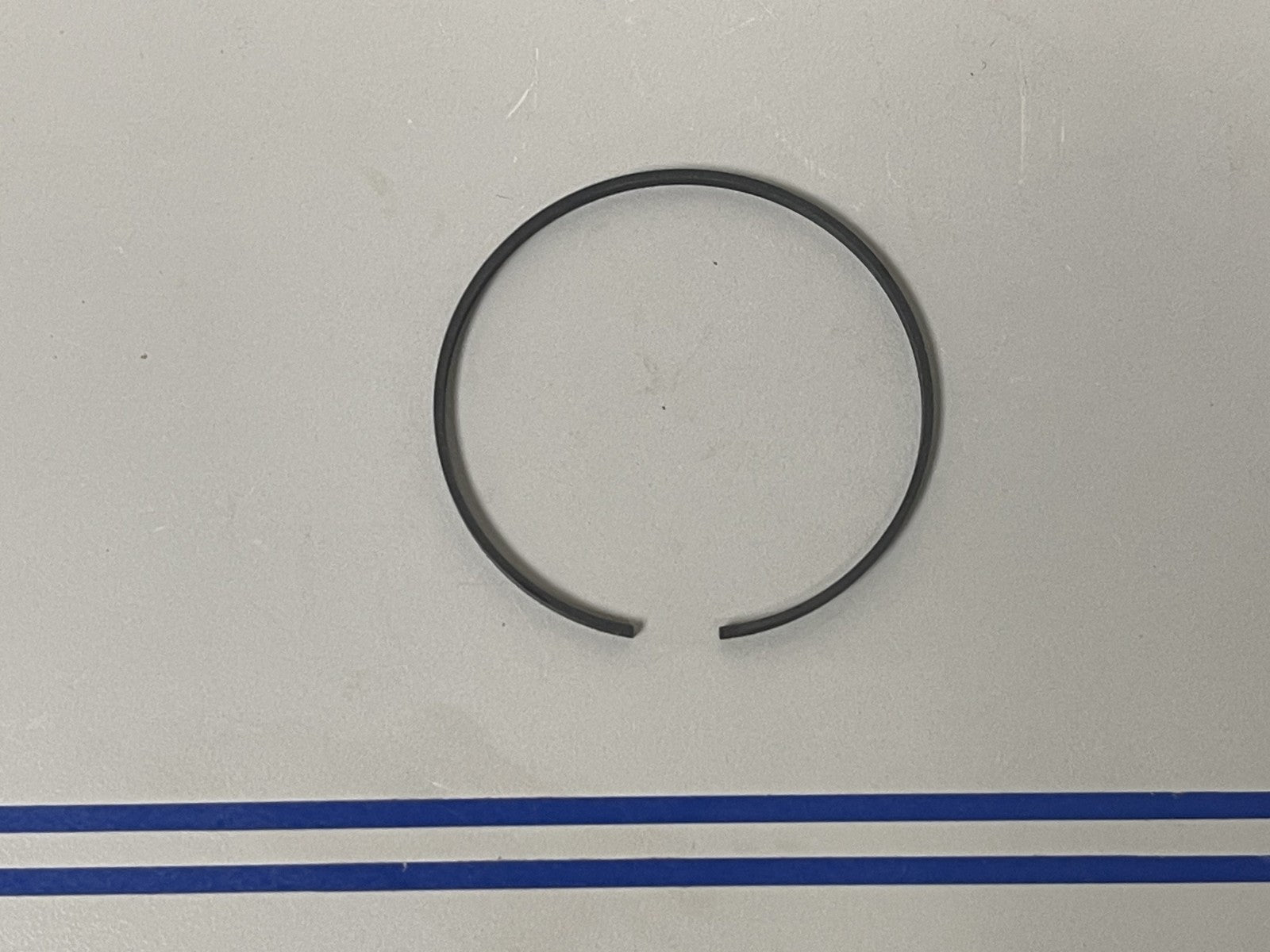 *NEW OEM* 0670 Mercury Quicksilver Piston Ring F316579