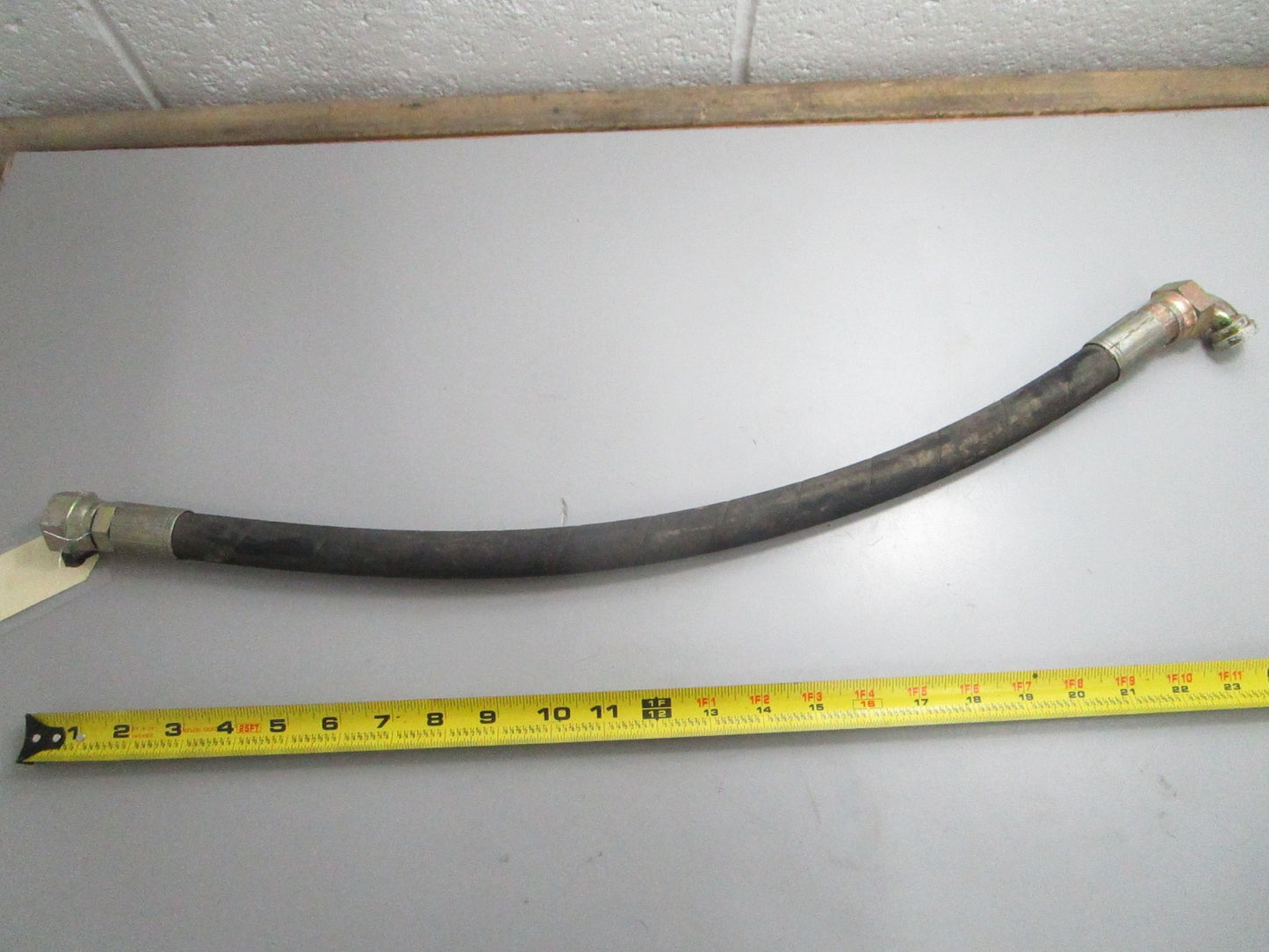 *NEW OEM* 0820 Case New Holland Flexible Hose 85812149