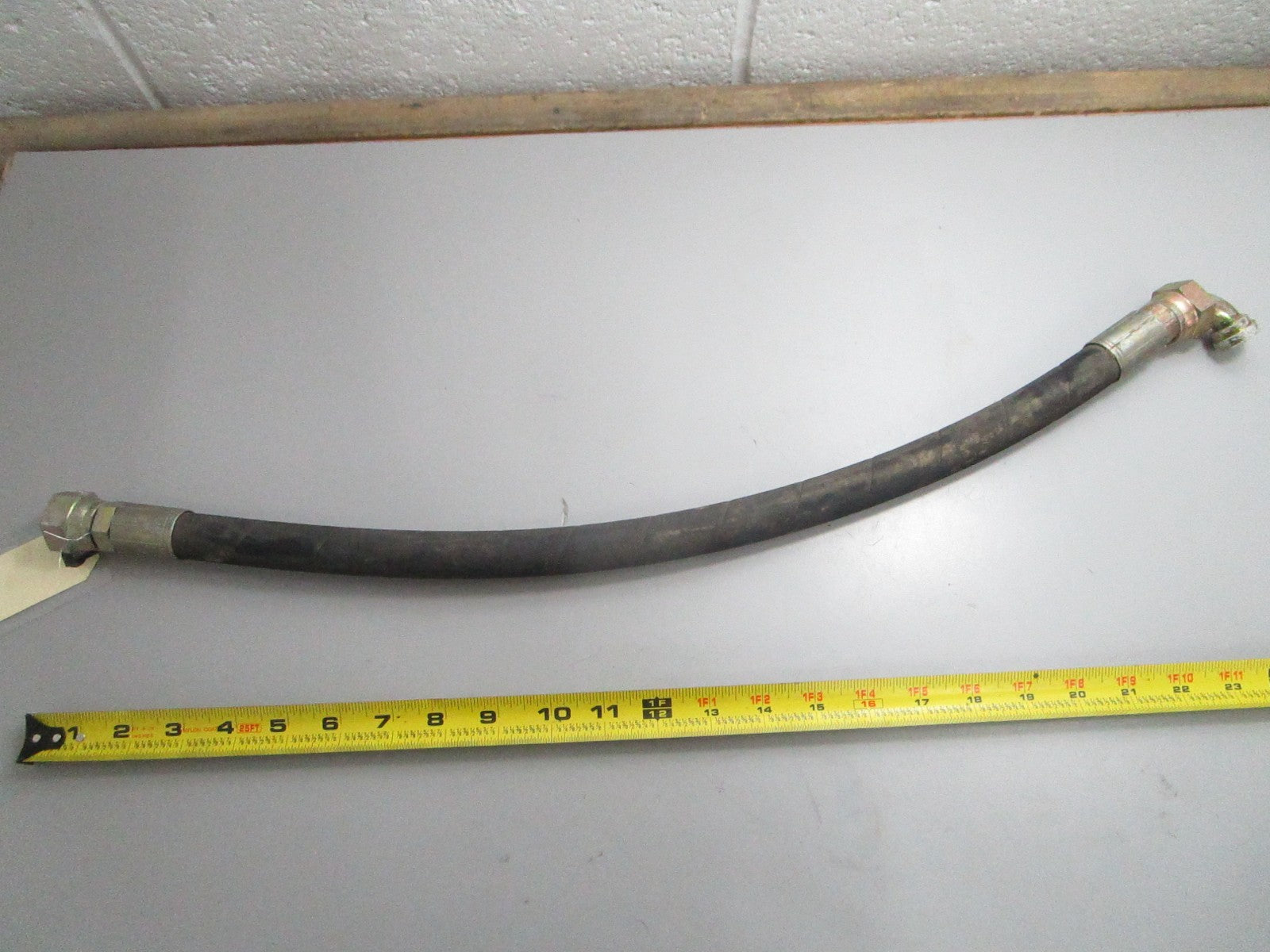 *NEW OEM* 0820 Case New Holland Flexible Hose 85812149