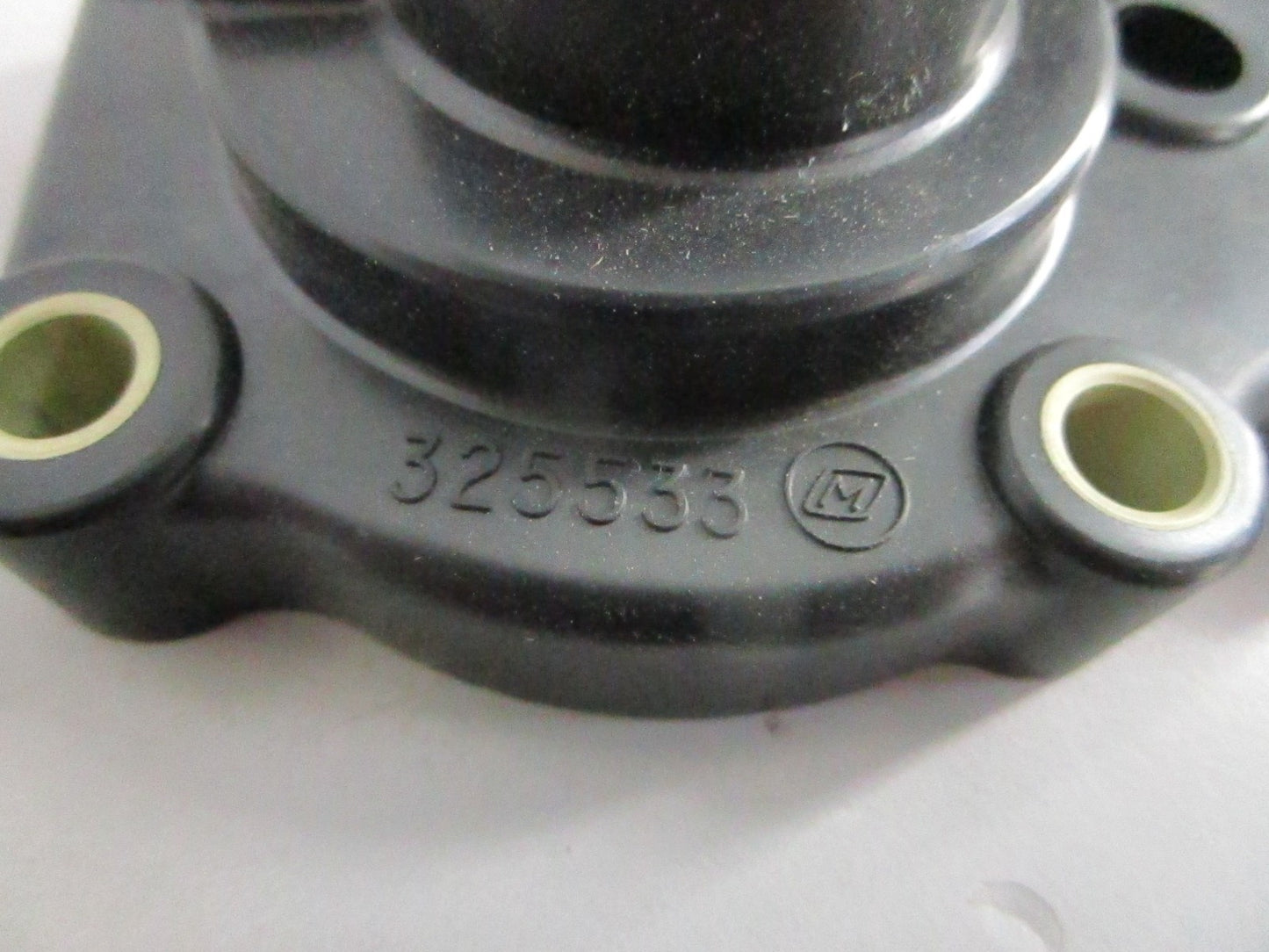 NEW OEM 390189 0390189 325533 OMC Johnson Evinrude Impeller Housing 0820