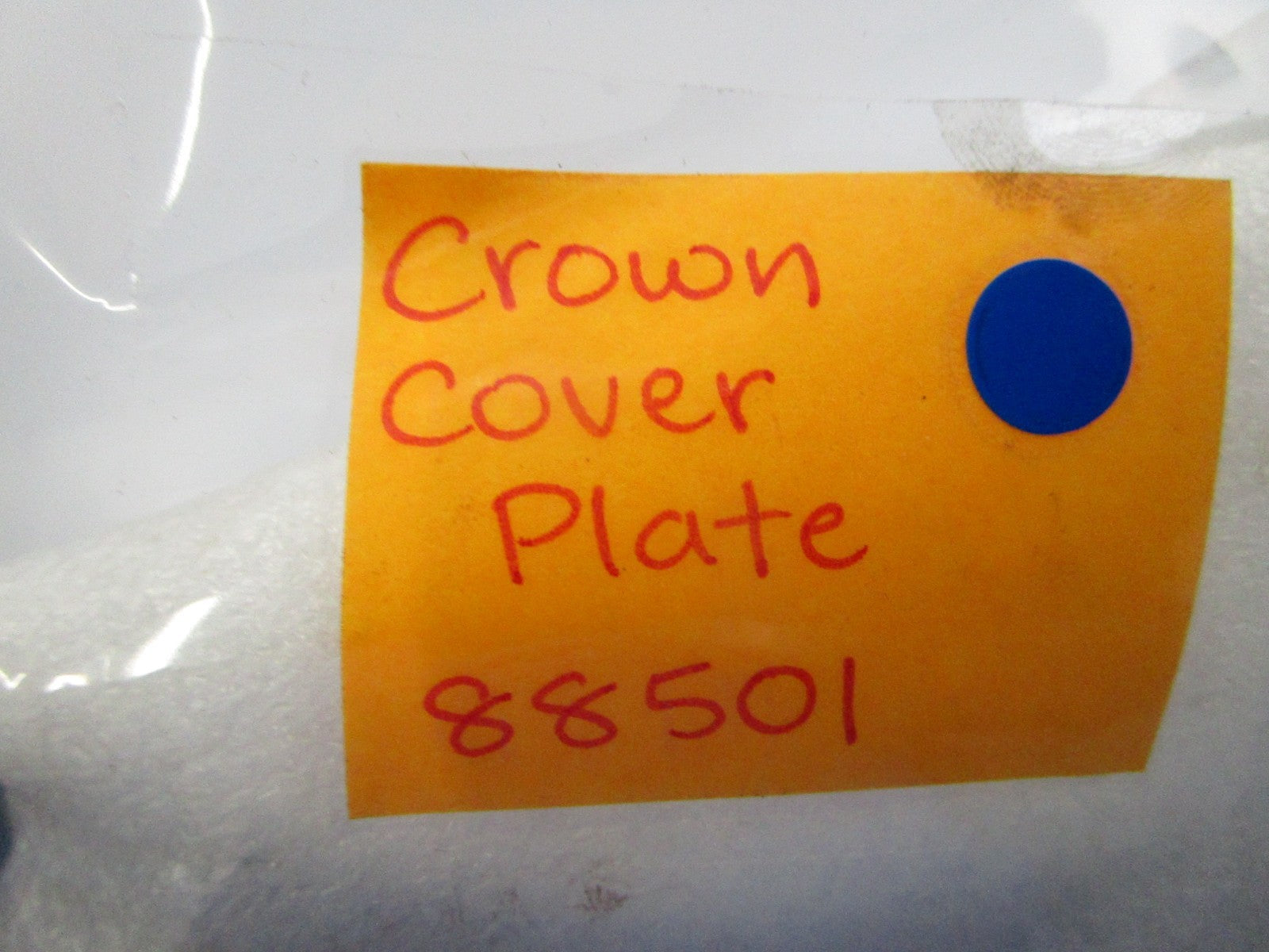 *NEW OEM* 0810 Crown Cover Plate 88501