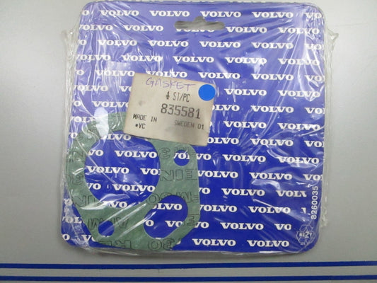 *NEW OEM* 0810 Volvo Penta Gasket 835581