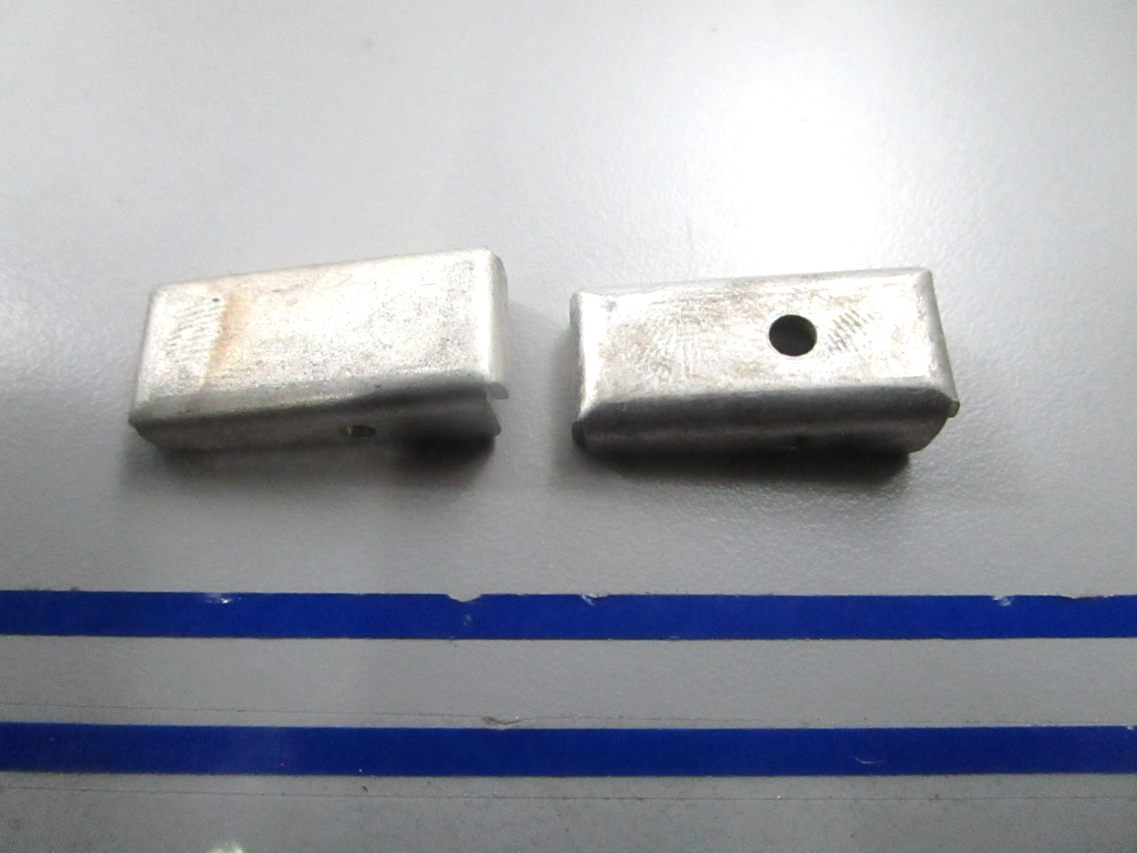 *NEW OEM* (LOT OF 2) 0810 OMC Johnson Evinrude Lock 301830 0301830