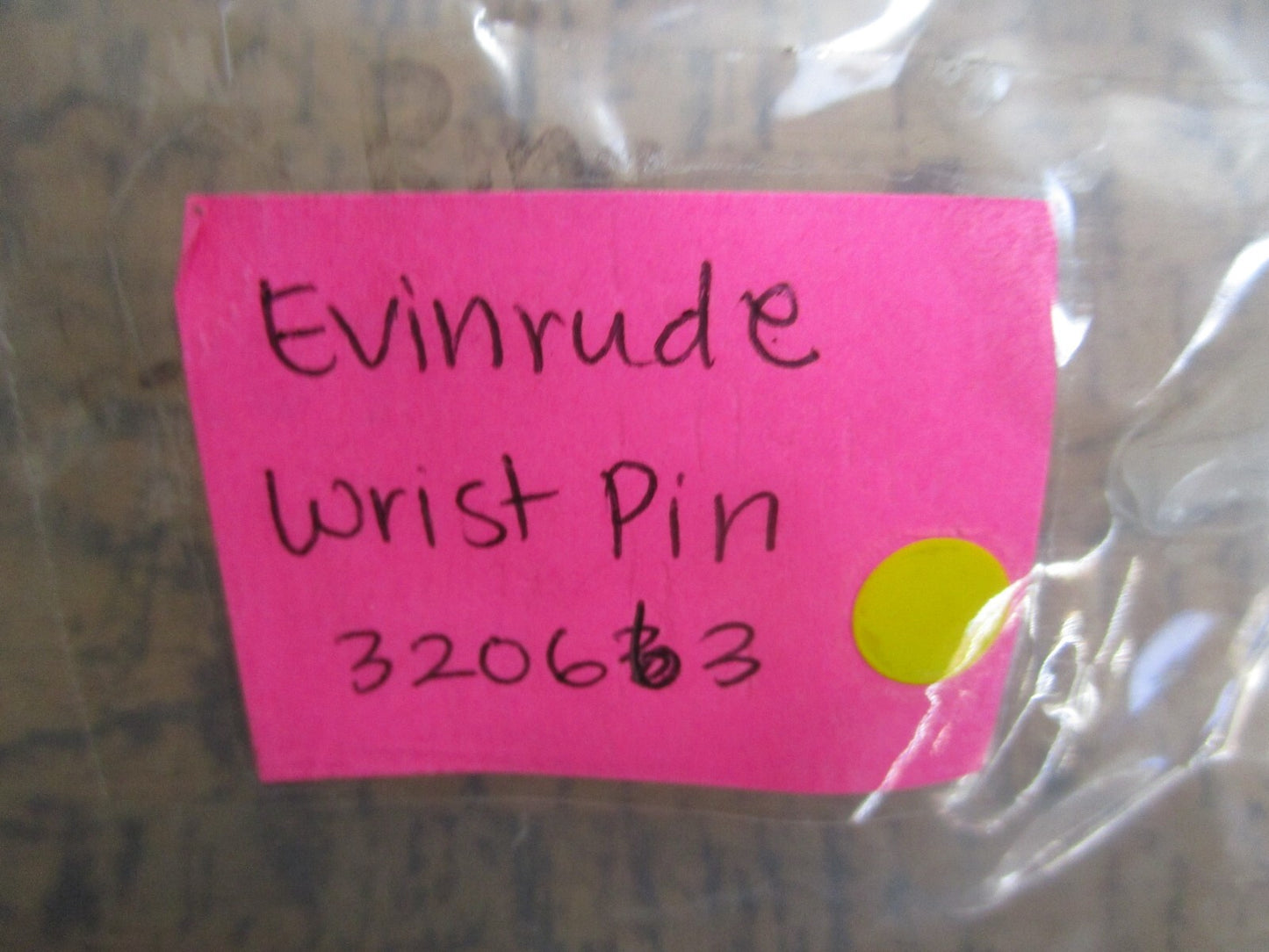 *NEW OEM* 0810 OMC Johnson Evinrude Wrist Pin 320663 0320663