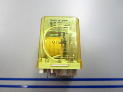 *NEW* 0810 IDEC 120V Power Relay RR2BA-U