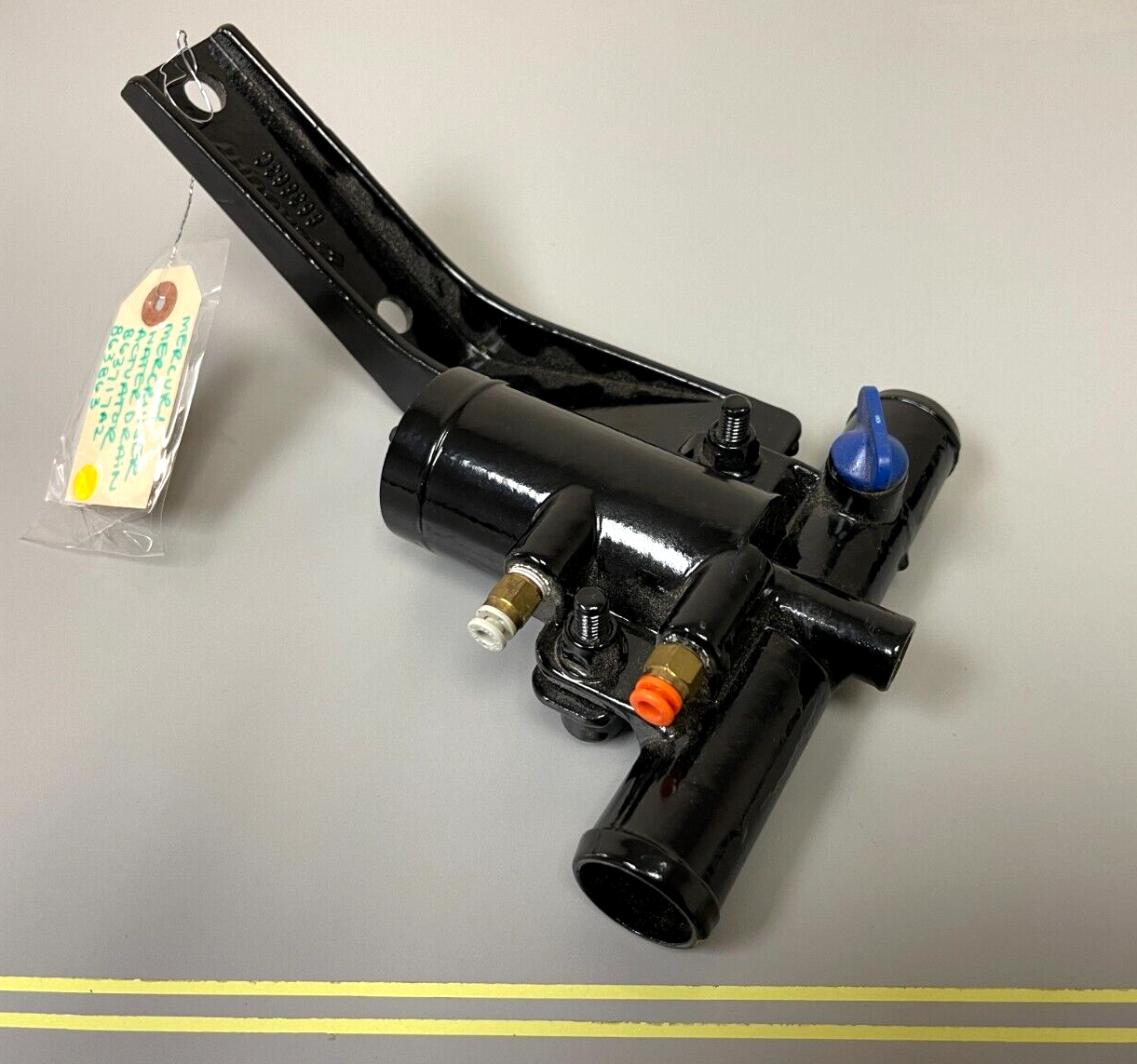 *NEW OEM* 0720 Mercury Mercruiser Water Drain Actuator 863717A2 863863