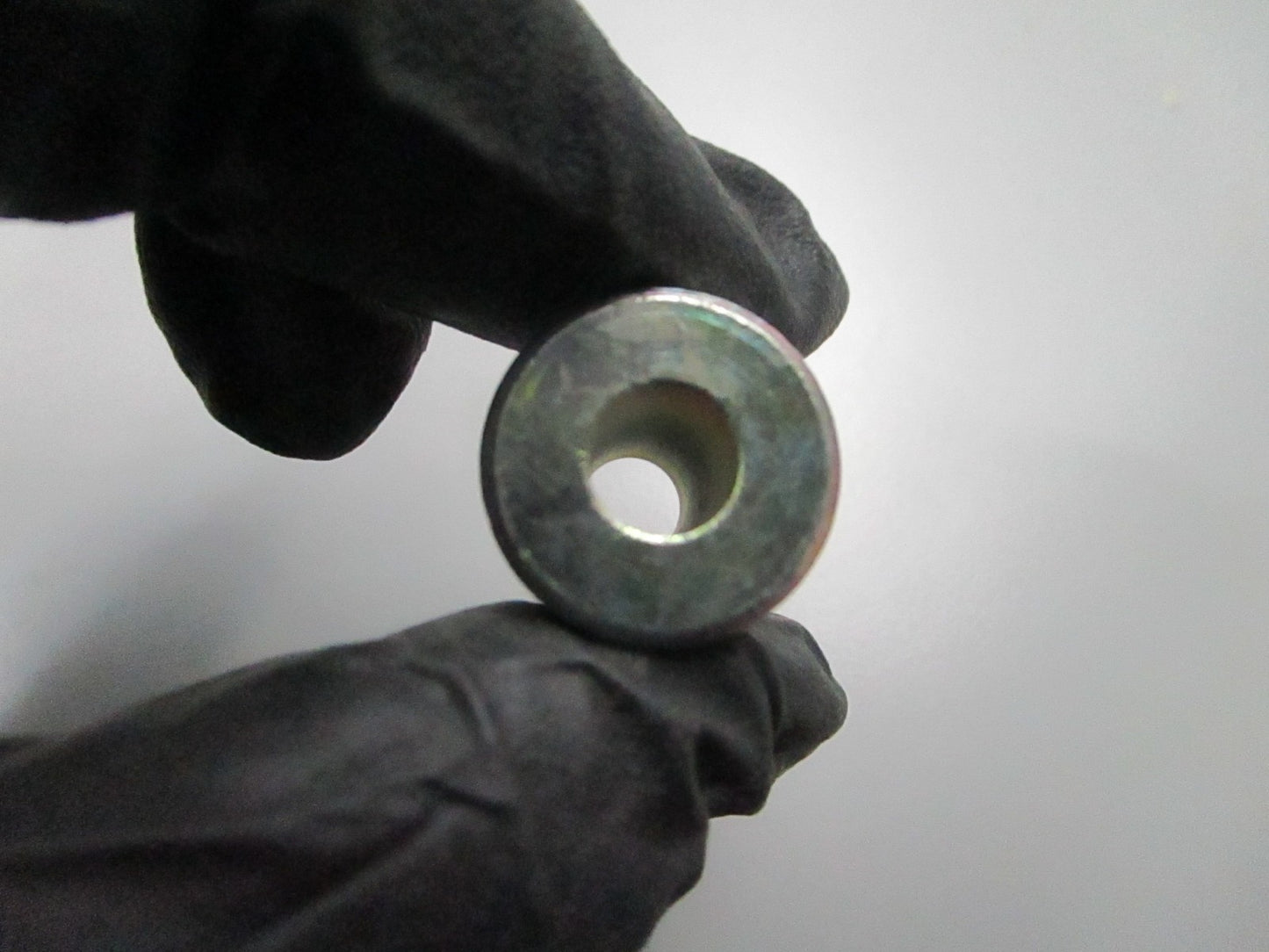 *NEW OEM* 0810 Volvo Penta Spacer Sleeve 872355