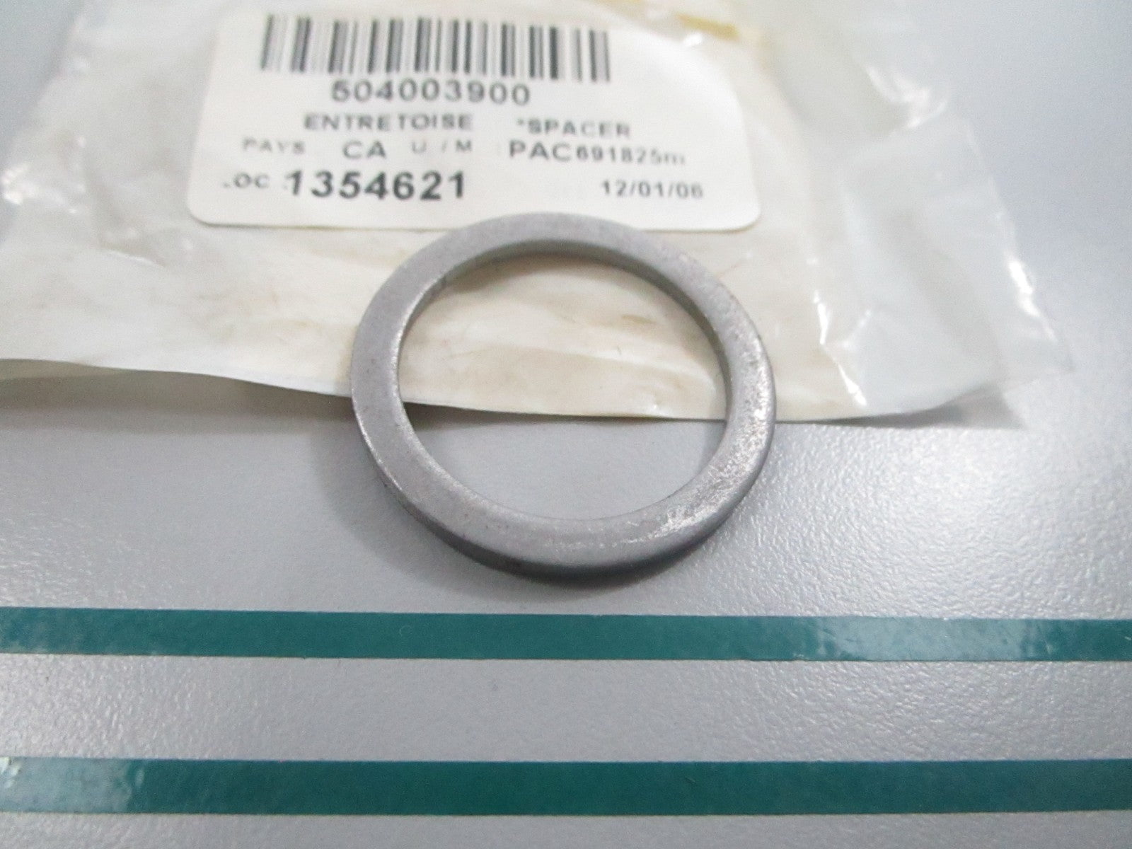 NEW 504003900 Ski-Doo Spacer 0810