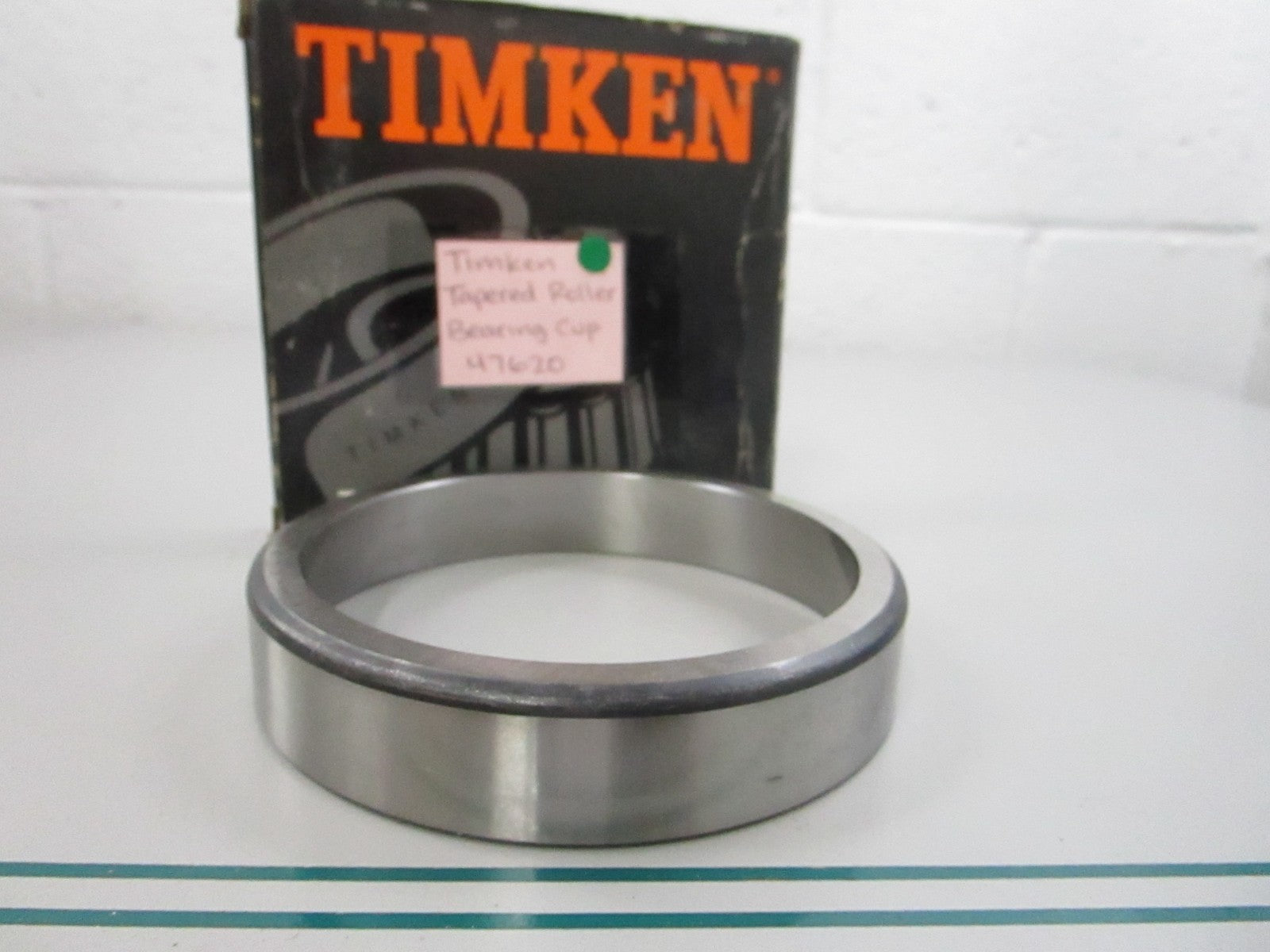 NEW 47620 Timken Tapered Roller Bearing Cup 0810