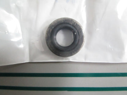 NEW OEM 321788 0321788 OMC Johnson Evinrude Seal 0820