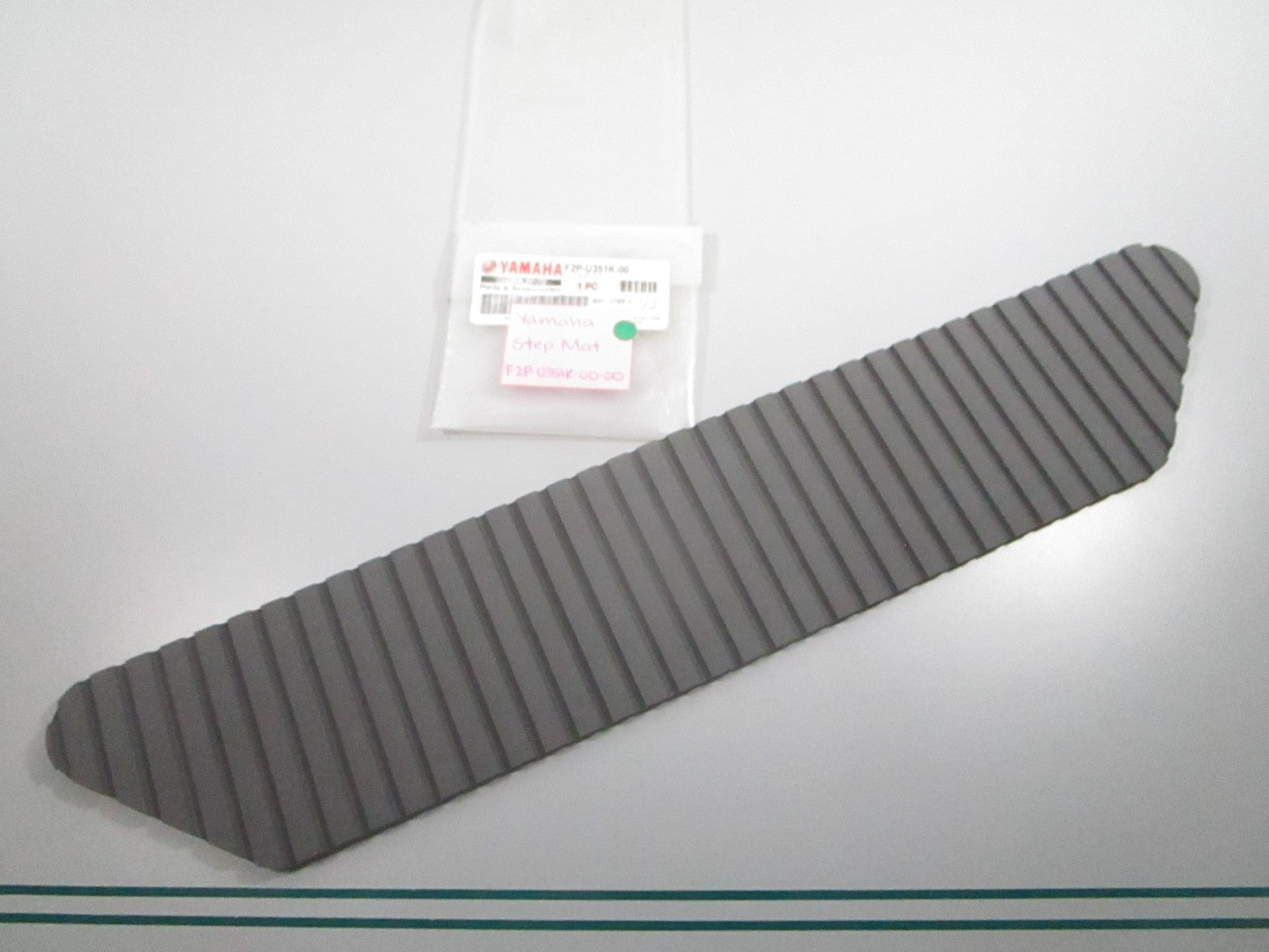 NEW OEM F2P-U351K-00-00 Yamaha Step Mat 0810