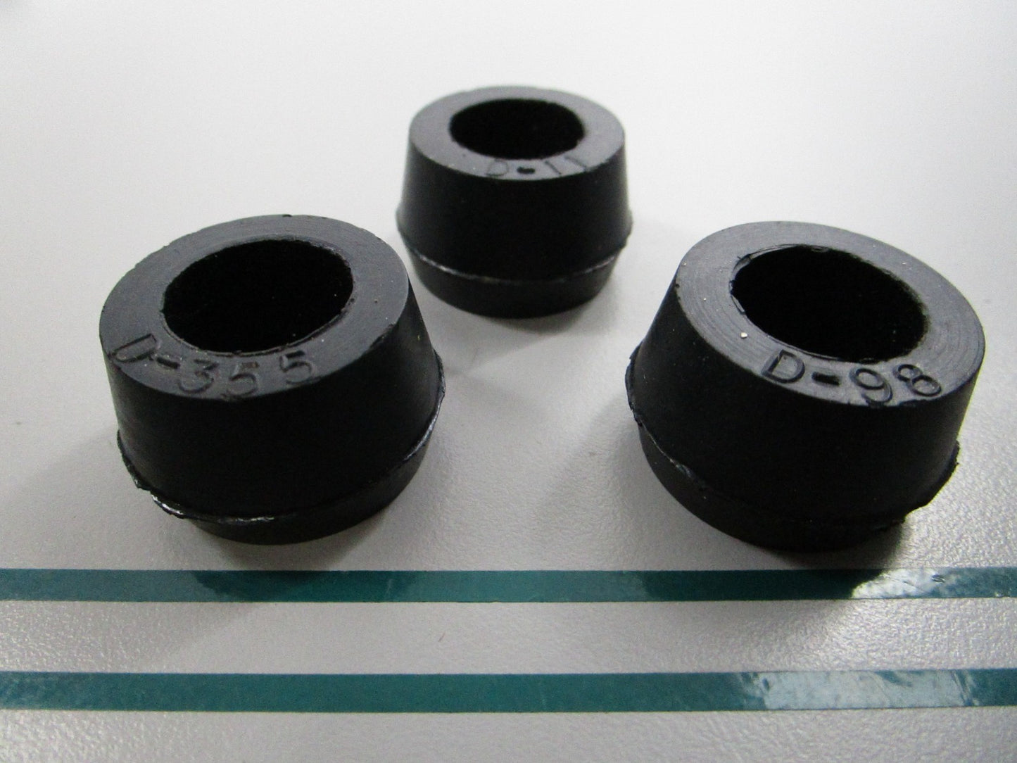 NEW OEM (LOT OF 3) 23-28055 Mercury Quicksilver Bushing 0810