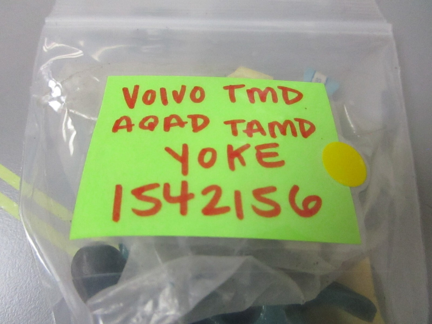 *NEW OEM* 0810 Volvo Penta TMD AQAD TAMD Yoke 1542156