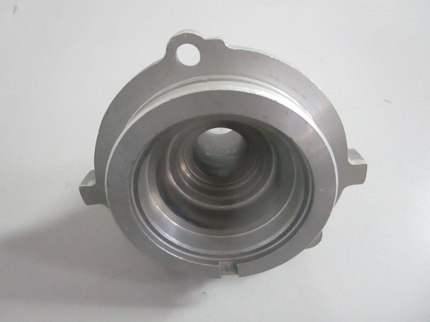 NEW OEM 663-15359-01-94 Yamaha Oil Seal Housing 0820