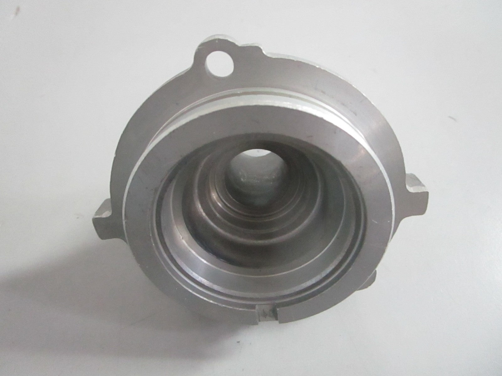 NEW OEM 663-15359-01-94 Yamaha Oil Seal Housing 0820