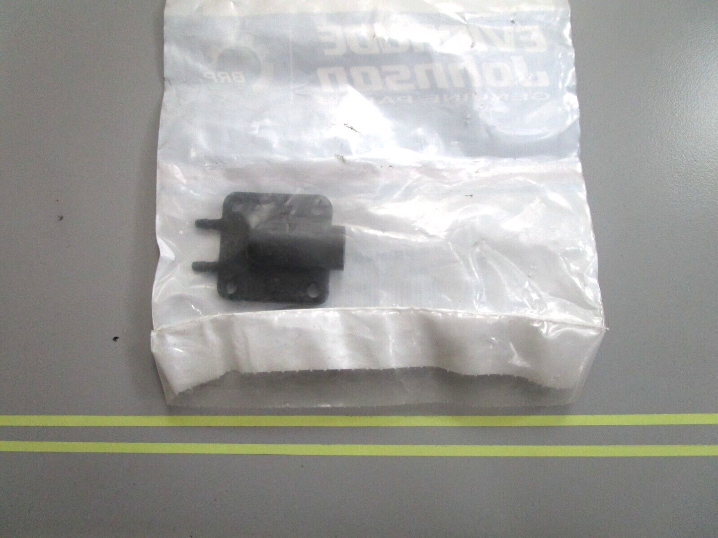 *NEW OEM* 0750 OMC Johnson Evinrude PRIMER SOLENOID COVER 341071 0341071